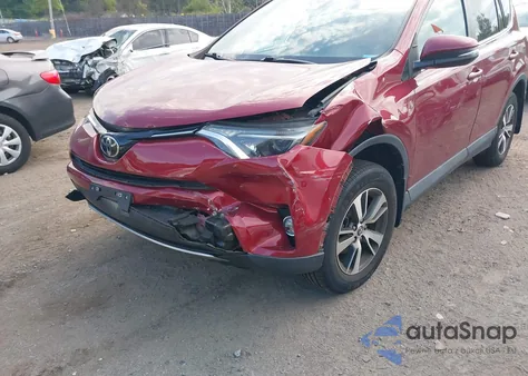 2018 Toyota Rav4 Xle z USA, uszkodzony, nr VIN 2T3RFREV6JW833149